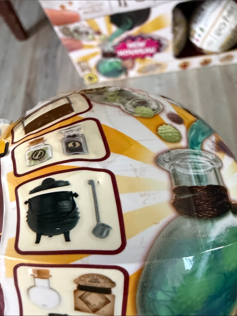 New Harry Potter mini verse display and 12 capsules - Picture 12 of 13